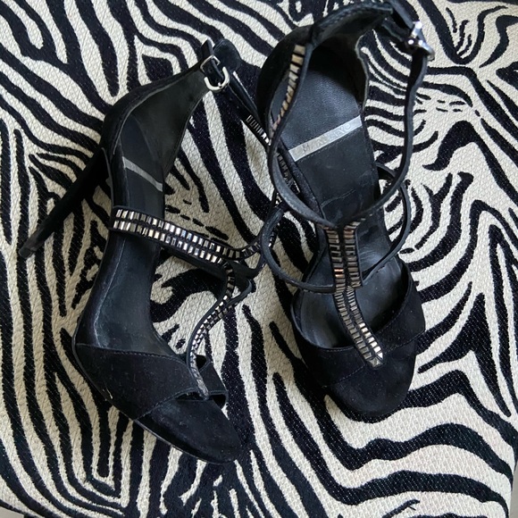 MARCIANO Heels 🖤 - Picture 3 of 7